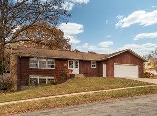 673 20th St NE, Rochester, MN 55906