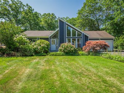 2 Guardian Court, Mount Sinai, NY, 11766