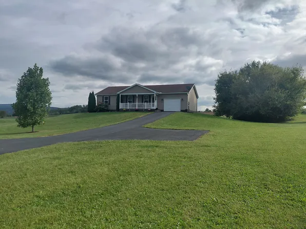 9154 Mentzer Gap Rd, Waynesboro, PA 17268