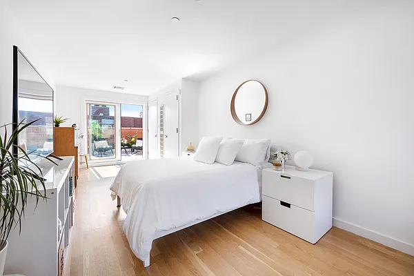 Sold by Compass | media 8