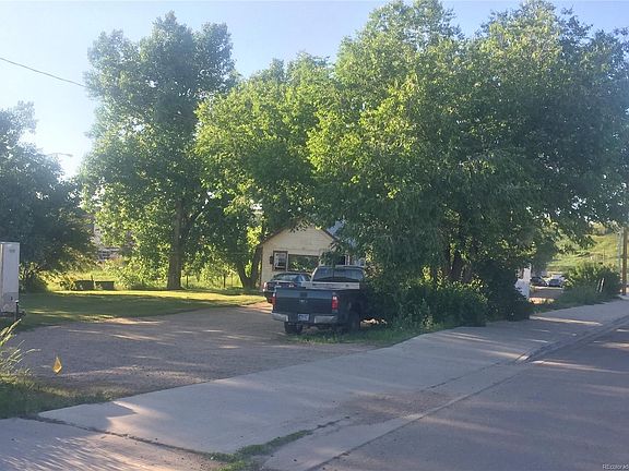 5th image of 2385 Lincoln Ave