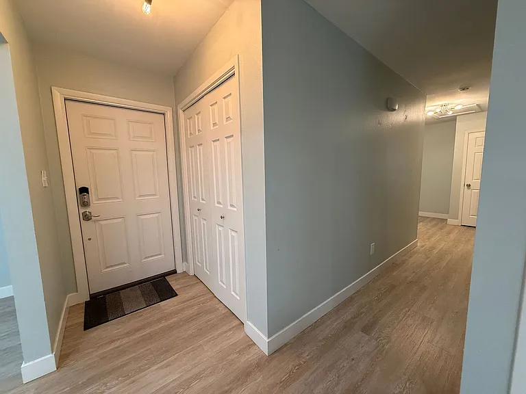 420 Dolphin St — Photo 14