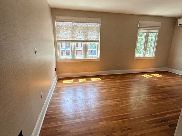 172 Nassau St #202, Princeton, NJ 08542