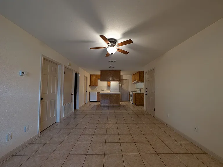 1134 Misty Acres Dr — Photo 4