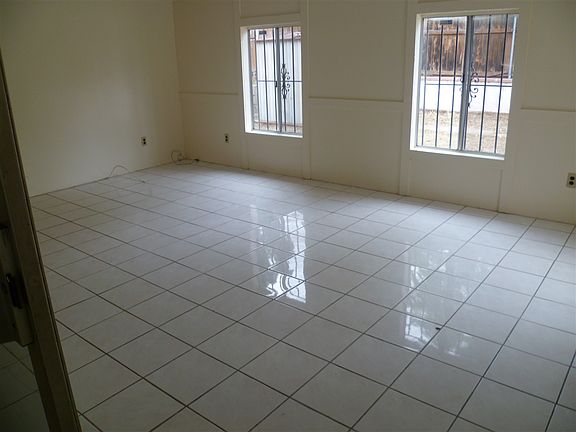5th image of 6970 Dylan St