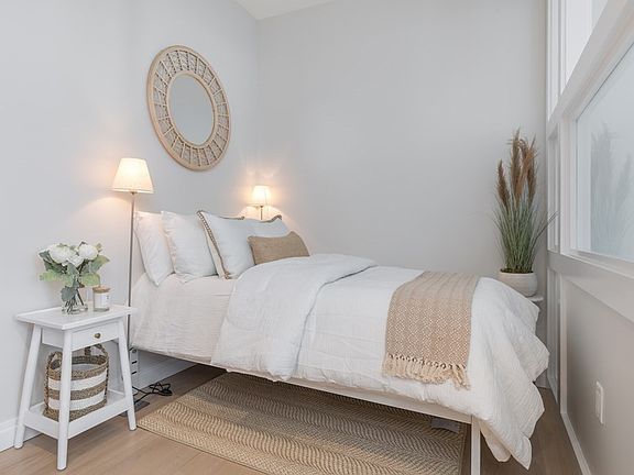 4th image of 133 Seaport Blvd Unit 502