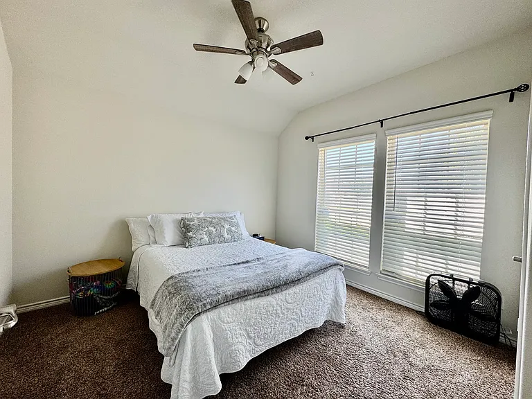 2369 Rosaline Dr — Photo 10
