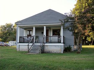 122 Sunset Dr, Clover, SC 29710