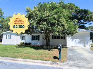 1 Lincoln Pl, Havelock, NC 28532