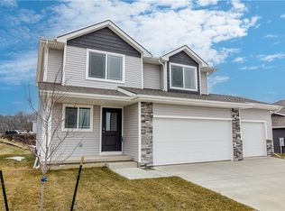 25112 Bluebird Cir, Adel, IA 50003