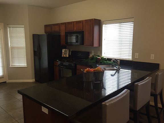 3rd image of 13528 S Venicia Way Unit 4