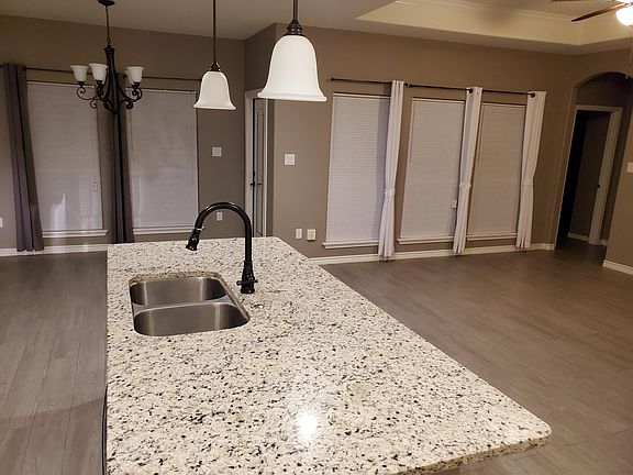 3rd image of 5826 Bella Donna Dr