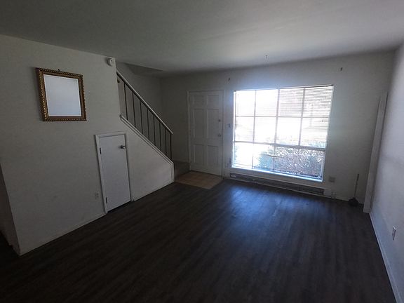5th image of 719 Southfield Ct