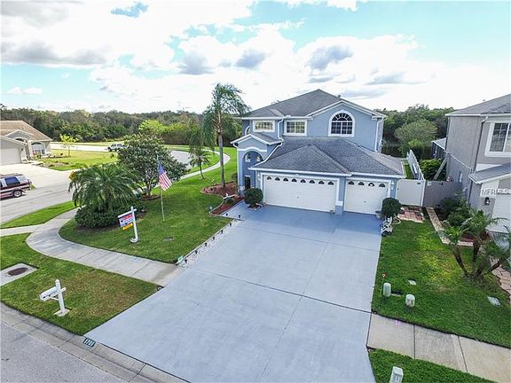 2nd image of 1701 Oak Pond Ct