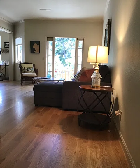 106 Glen Lake Dr — Photo 2