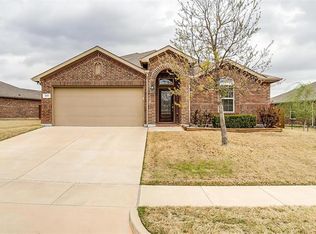 349 Pin Cushion Trl, Burleson, TX 76028