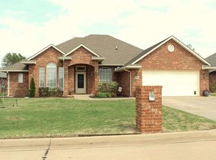 1125 Quail Ridge Rd, Enid, OK 73703