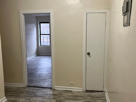 3rd image of 3534 Bronx Blvd APT 3