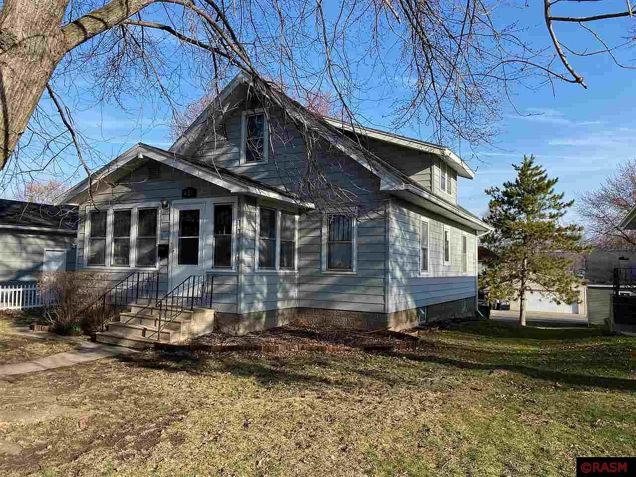 426 W 8th St Mankato Mn 56001 Mls 7026519 Zillow