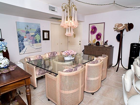 3rd image of 4240 Fulton Ave Unit 305