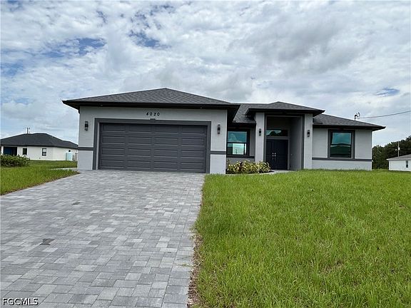 2nd image of 4020 34th St SW