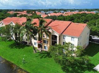 Emerald Isle At Laguna, West Palm Beach, FL 33409