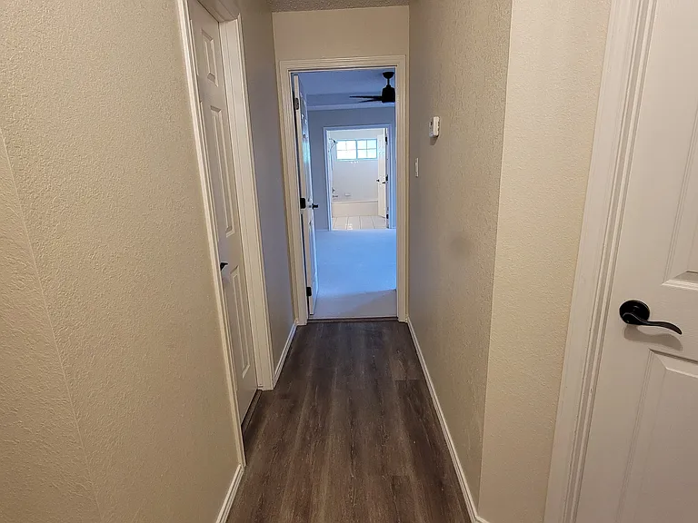 2704 Amherst Ave — Photo 32