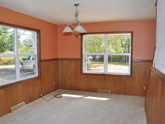 4th image of 2413 Sid Snyder Dr