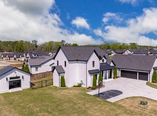 7509 S Shoreline Blvd, Benton, AR 72019