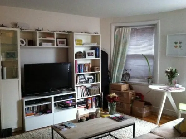 139 Winthrop Rd APT 1, Brookline, MA 02445