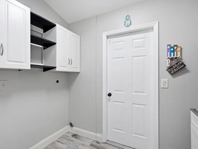 10924 SW 48th Ter — Photo 20