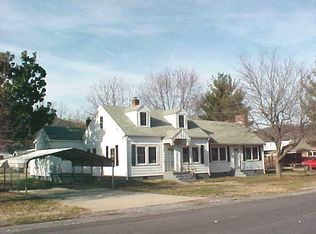 612 Anderson St, Glasgow, VA 24555