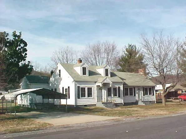 612 Anderson St, Glasgow, VA 24555