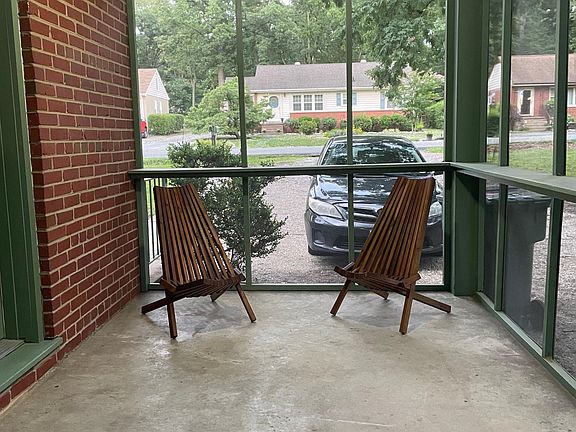 5th image of 1218 Starling Dr