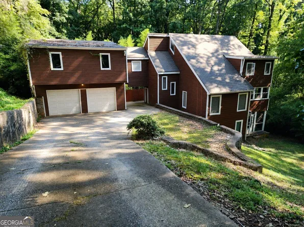 258 Kenilworth Cir, Stone Mountain, GA 30083