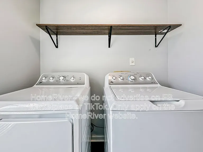 11876 Plantation Pkwy — Photo 12