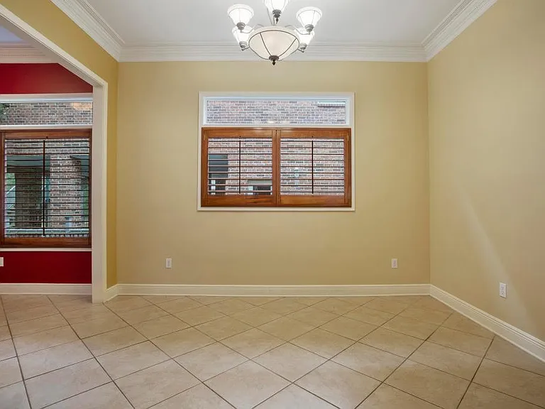 7516 Pinehurst Ct — Photo 17