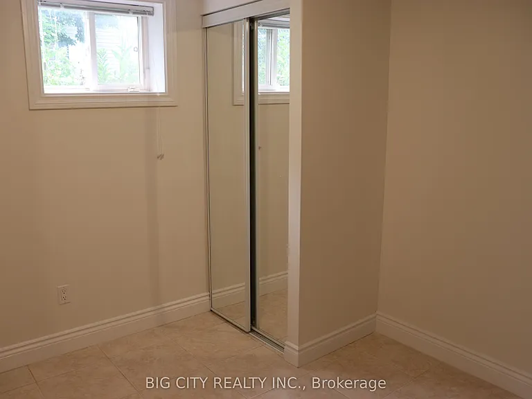30 Lozoway Dr #LOWER — Photo 13