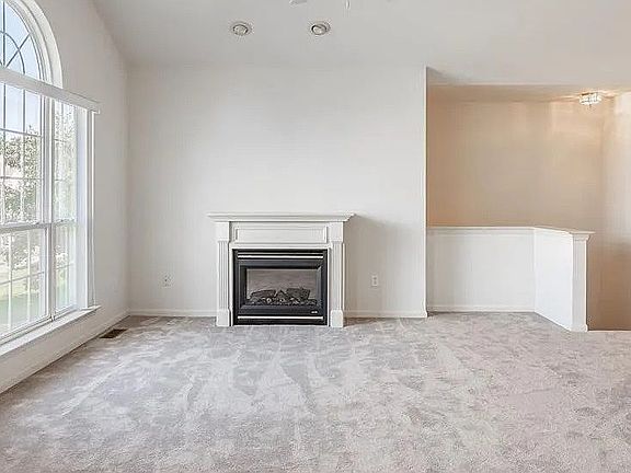 5th image of 16716 Dover Dr Unit 67