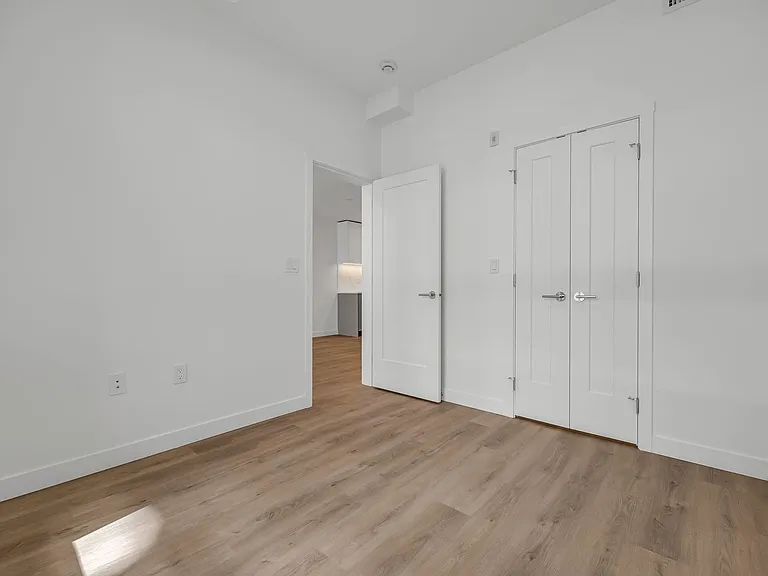 375 Clayton St #313 — Photo 20