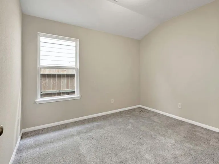 7155 Blue Oak Dr — Photo 12
