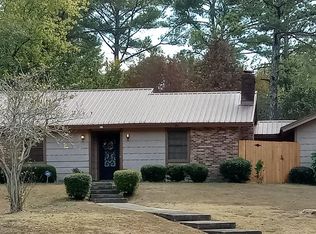 602 Briarcliff Cir, Jackson, MS 39212