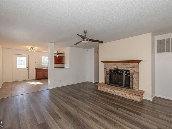 2nd image of 14744 Fawn Hollow Ln