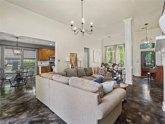 5th image of 1729 Culver Ct