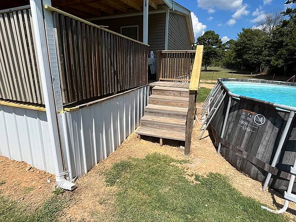 5th image of 237 Glenn Rd