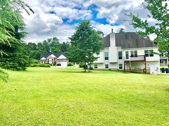 2nd image of 104 Candlewood Dr