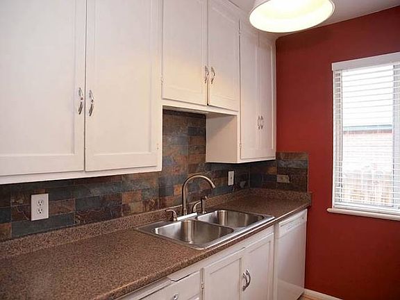 5th image of 655 N Lamarne St