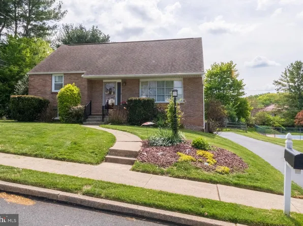 229 Grande Valley Rd, Reading, PA 19606