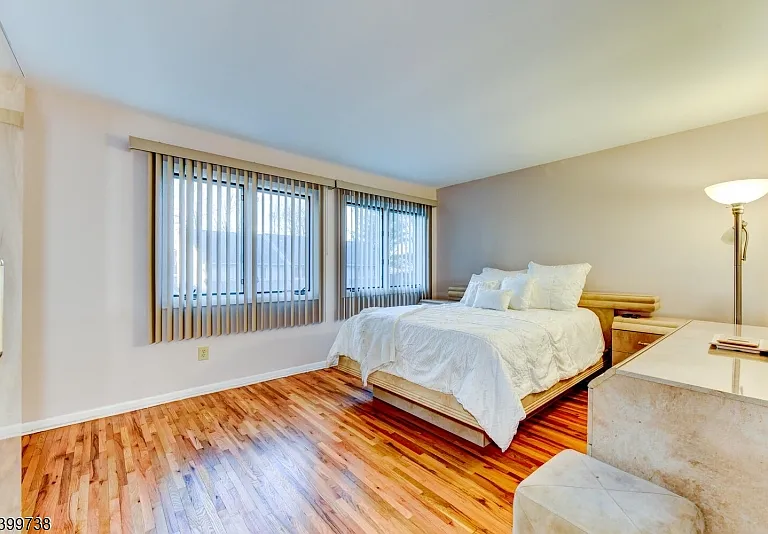 6 Hansen Pl #6 — Photo 31