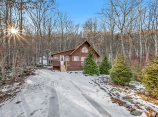 5791 Decker Rd, Bushkill, PA 18324